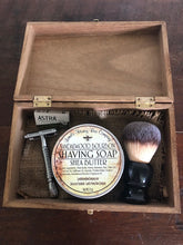 Load image into Gallery viewer, Shaving Kit - Five Piece